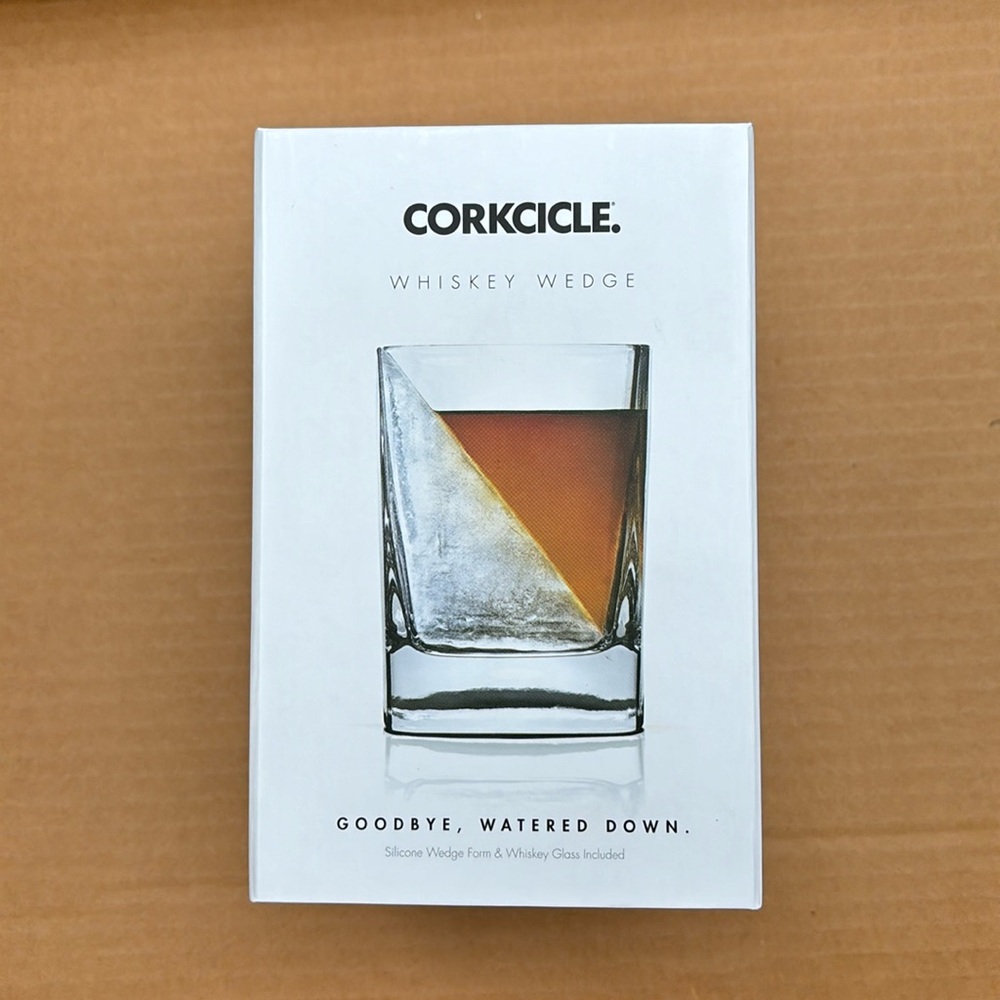 BNWT Corkcicle Whiskey Wedge Glass